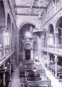 Polish Schul - interior